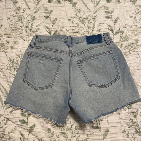Abercrombie & Fitch | Mid rise boyfriend shorts 25 - Picture 5 of 7